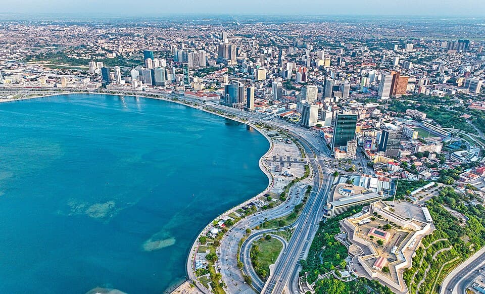 Luanda skyline